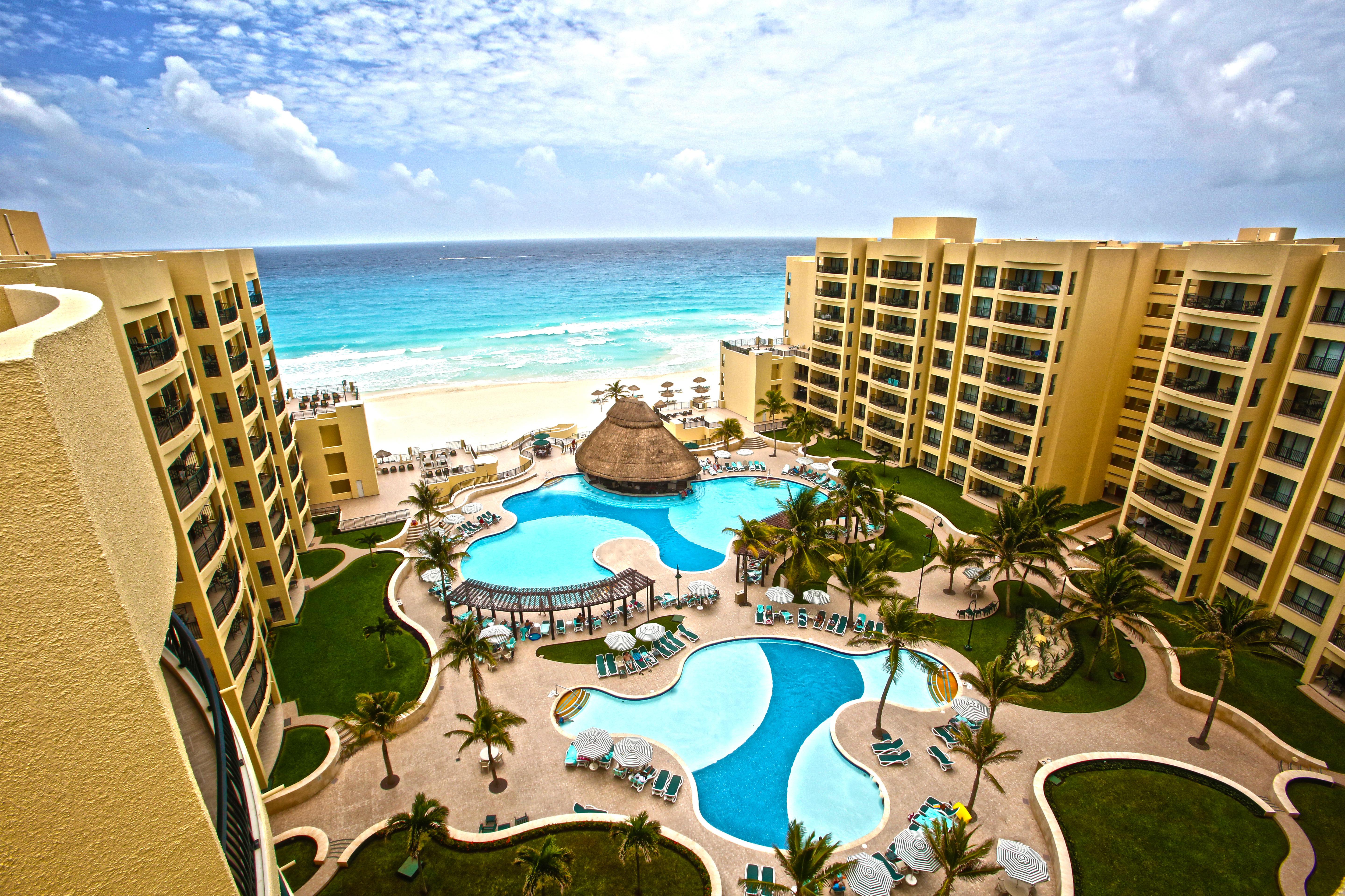 The Royal Sands Resort & Spa Cancun Exterior photo